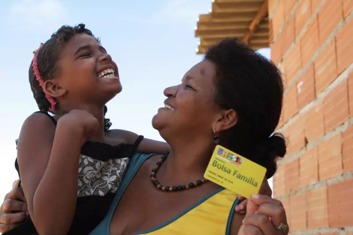 Uma mulher que recebe benefício social