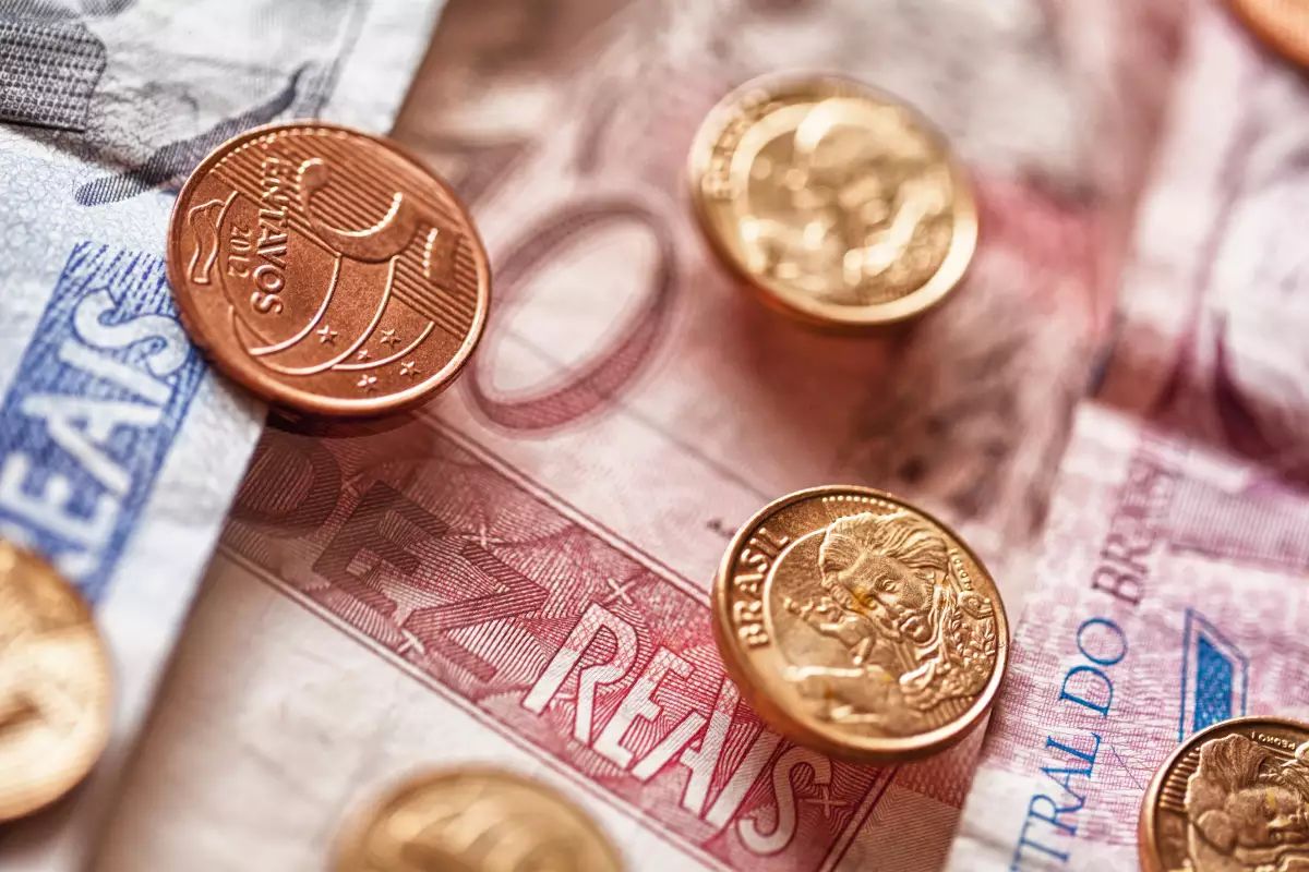 Nota e moedas de benefício social